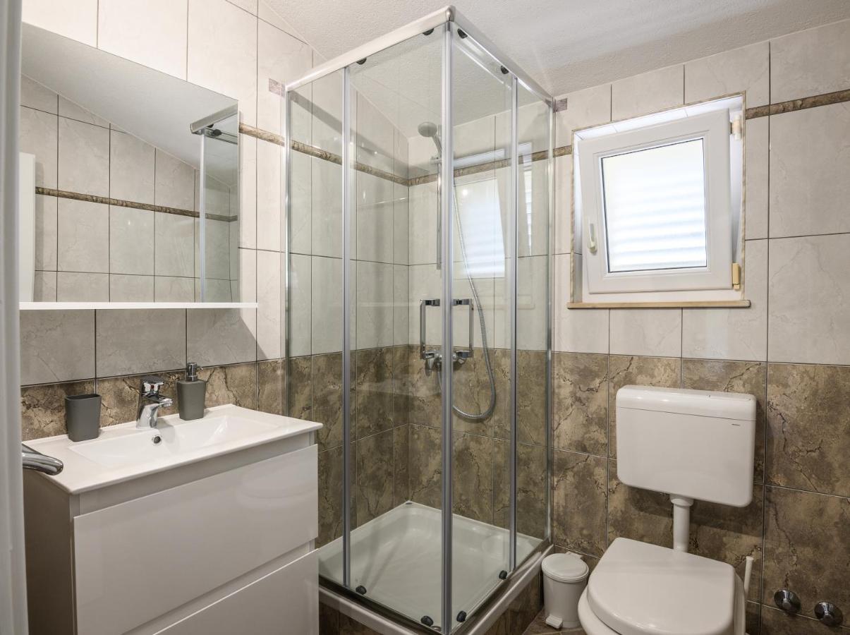 Apartments Blatancic Водице Екстер'єр фото