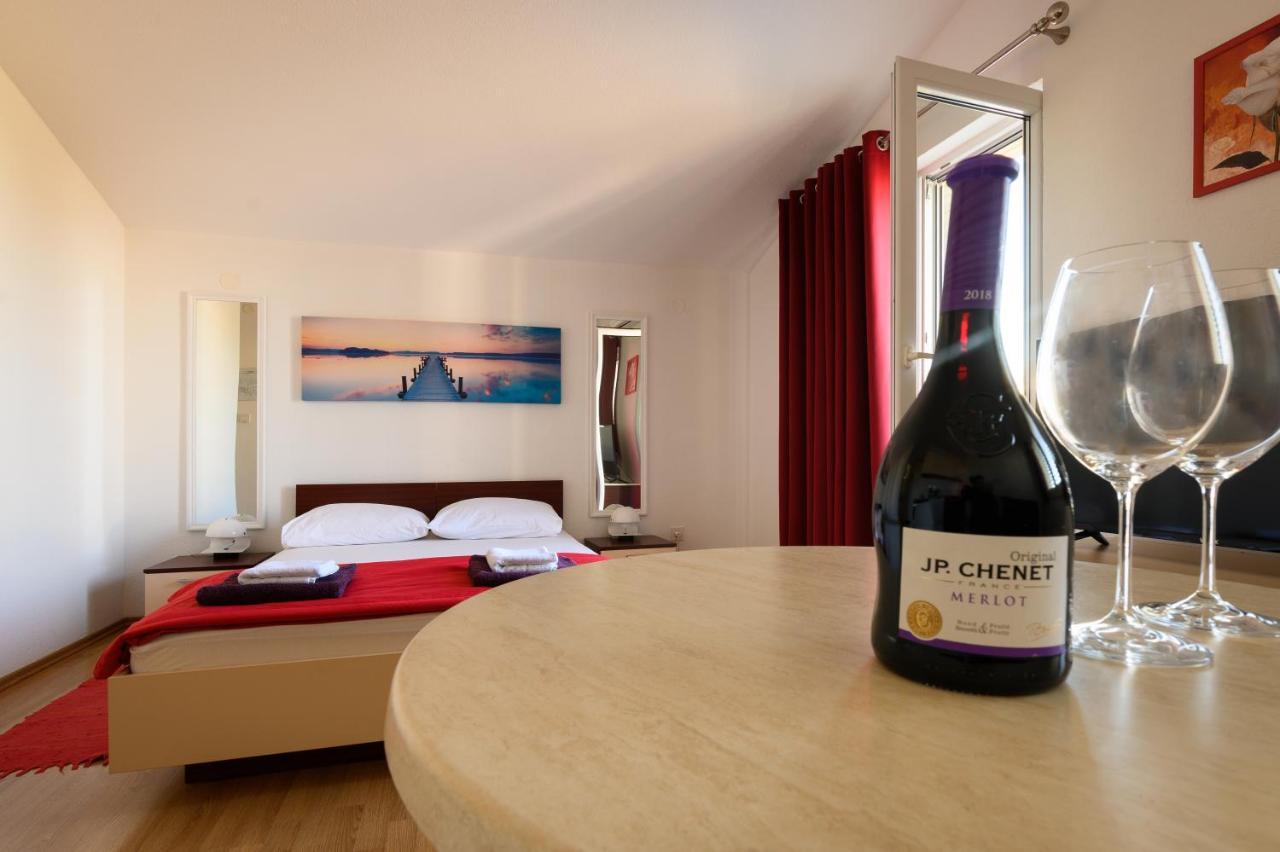 Apartments Blatancic Водице Екстер'єр фото