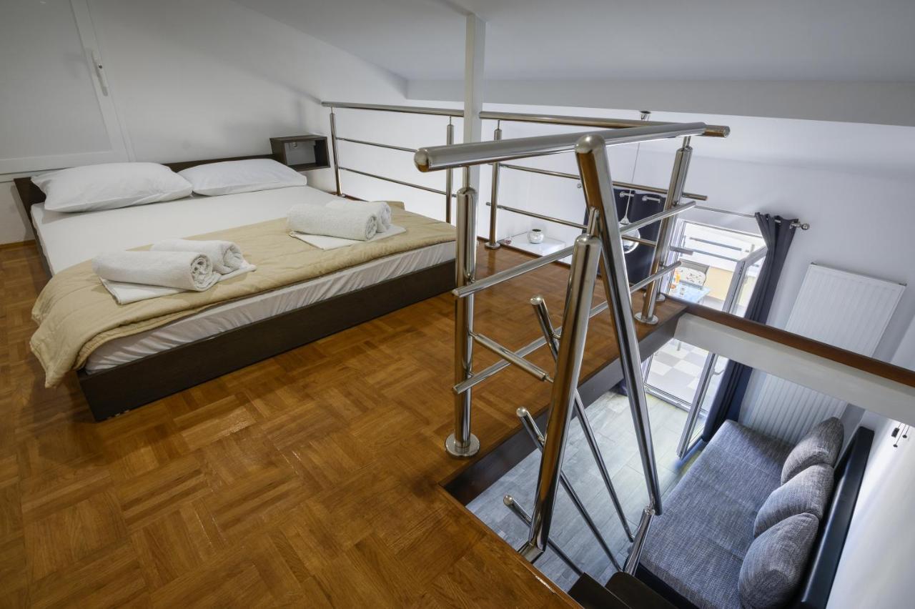 Apartments Blatancic Водице Екстер'єр фото
